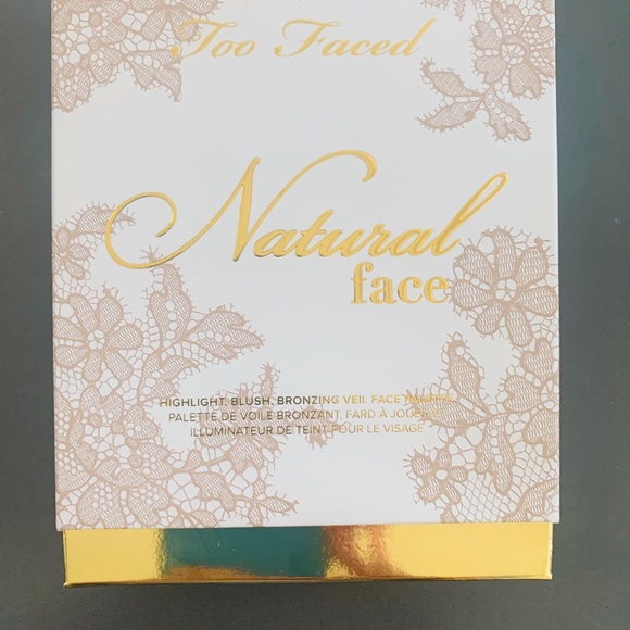 NEW Two Faced Natural Face Palette - Picture 2 of 3